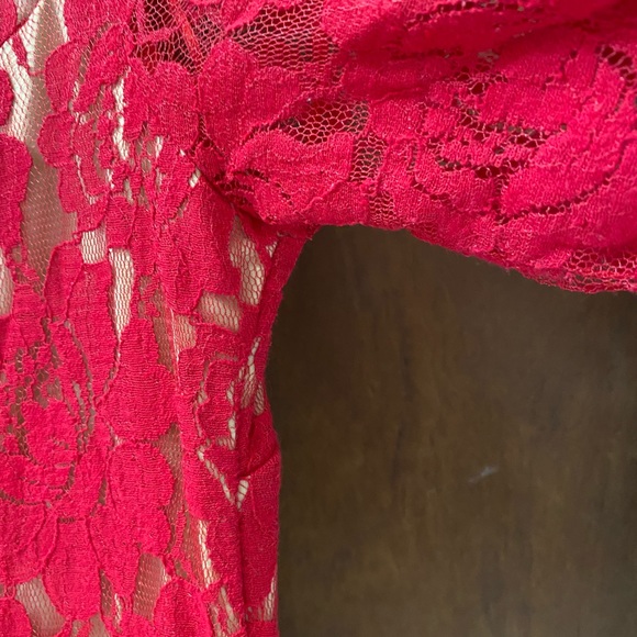 SALE 🔥Danny & Nicole red lace dress in great shape - Picture 5 of 7
